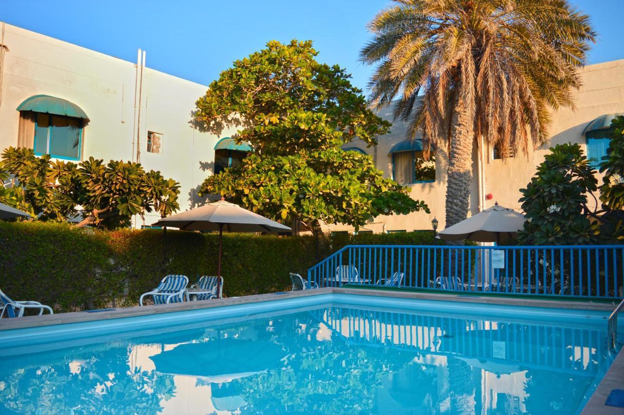 Al Corniche Hotel Sharjah Exterior foto