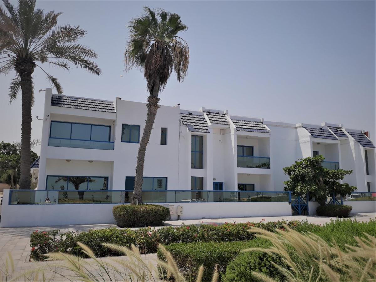 Al Corniche Hotel Sharjah Exterior foto