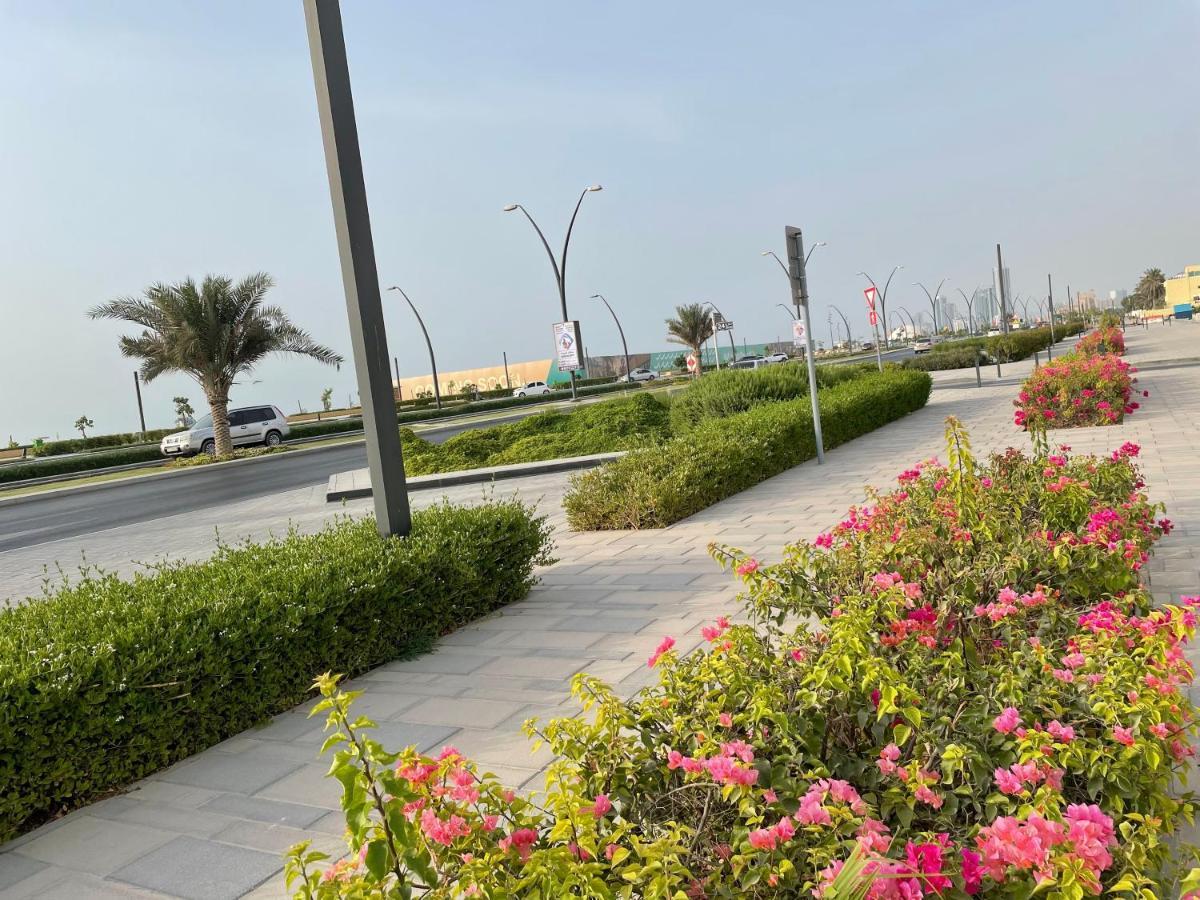Al Corniche Hotel Sharjah Exterior foto