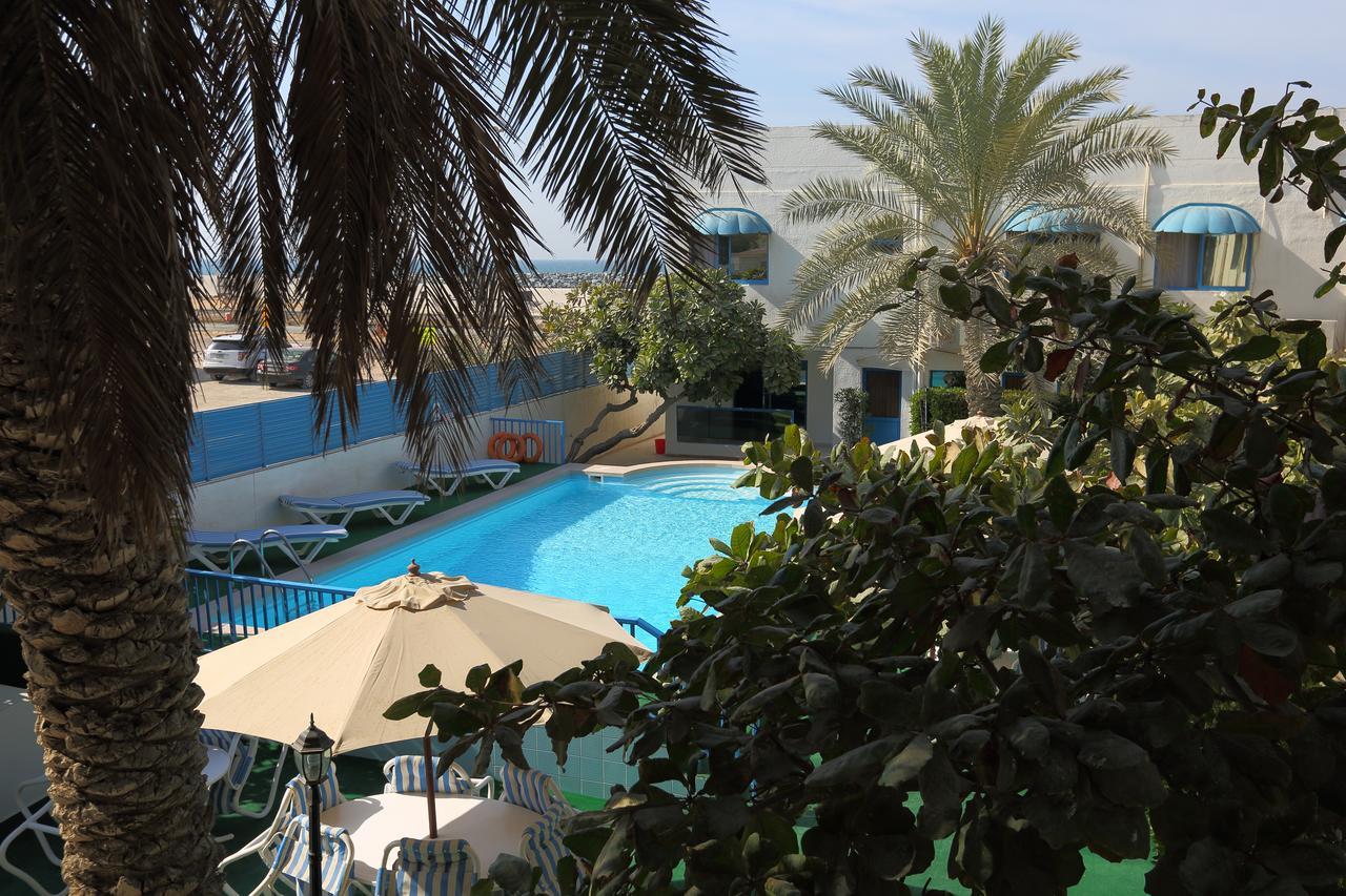 Al Corniche Hotel Sharjah Exterior foto