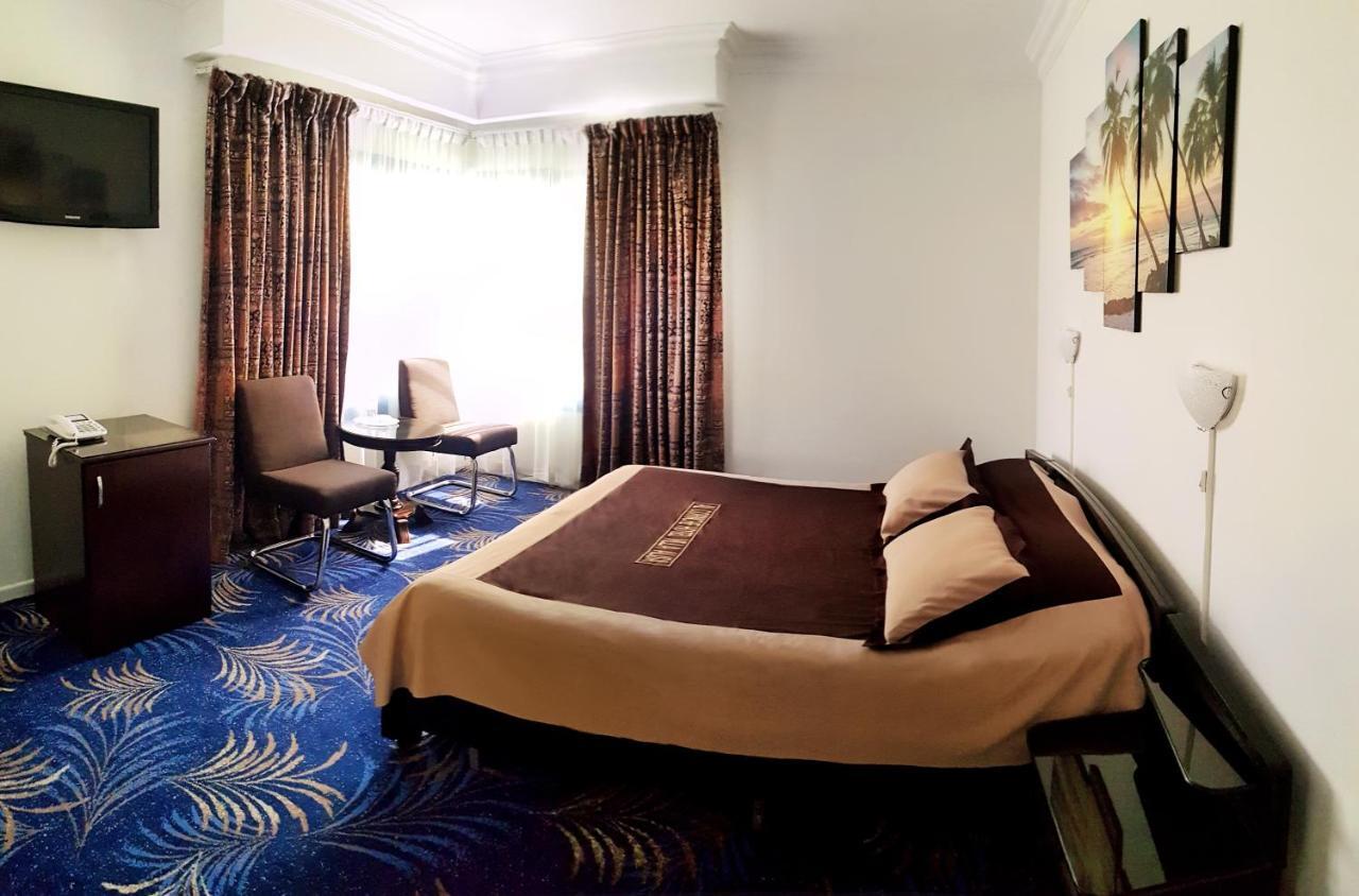 Al Corniche Hotel Sharjah Exterior foto
