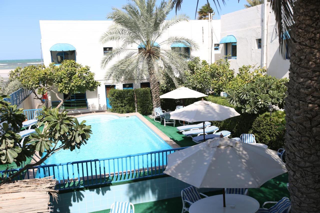 Al Corniche Hotel Sharjah Exterior foto